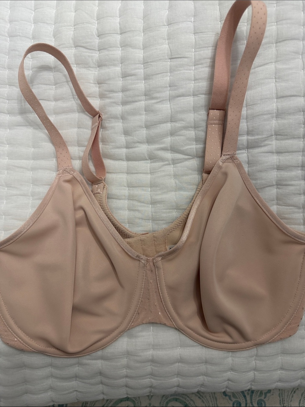 Wacoal Back Appeal Minimizer Underwire bra 34DD 857303 washed by hand never worn